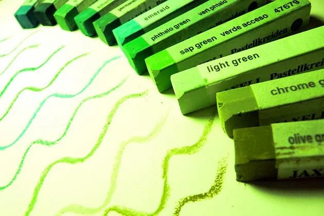 Chalks in various green colors